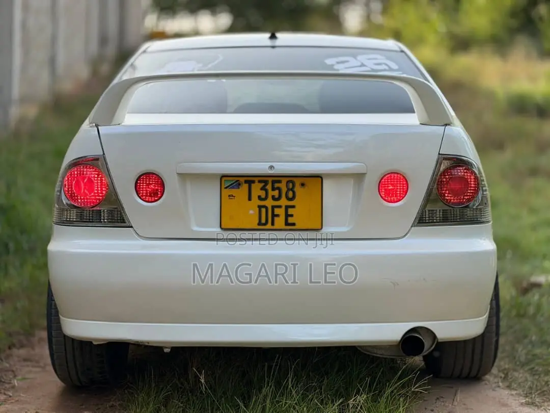 Toyota Altezza 2002 White
