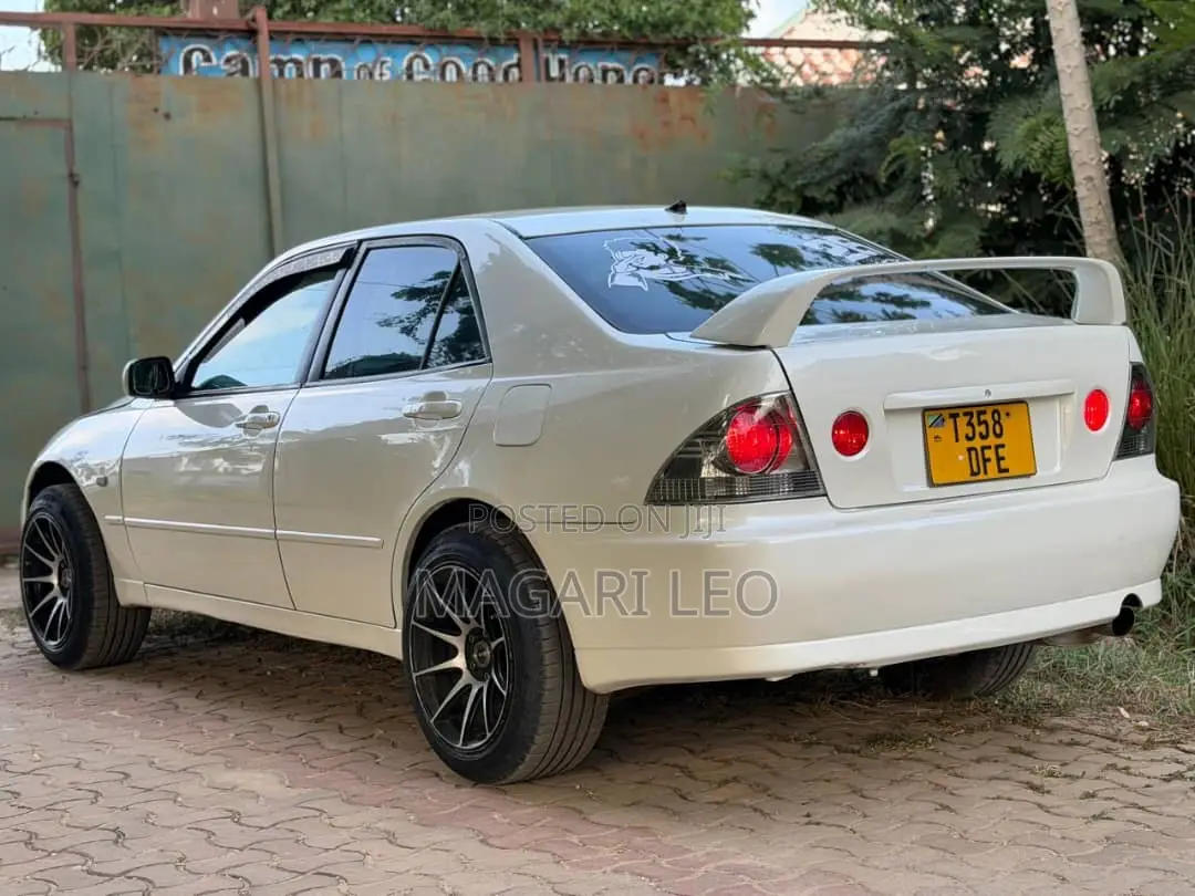 Toyota Altezza 2002 White