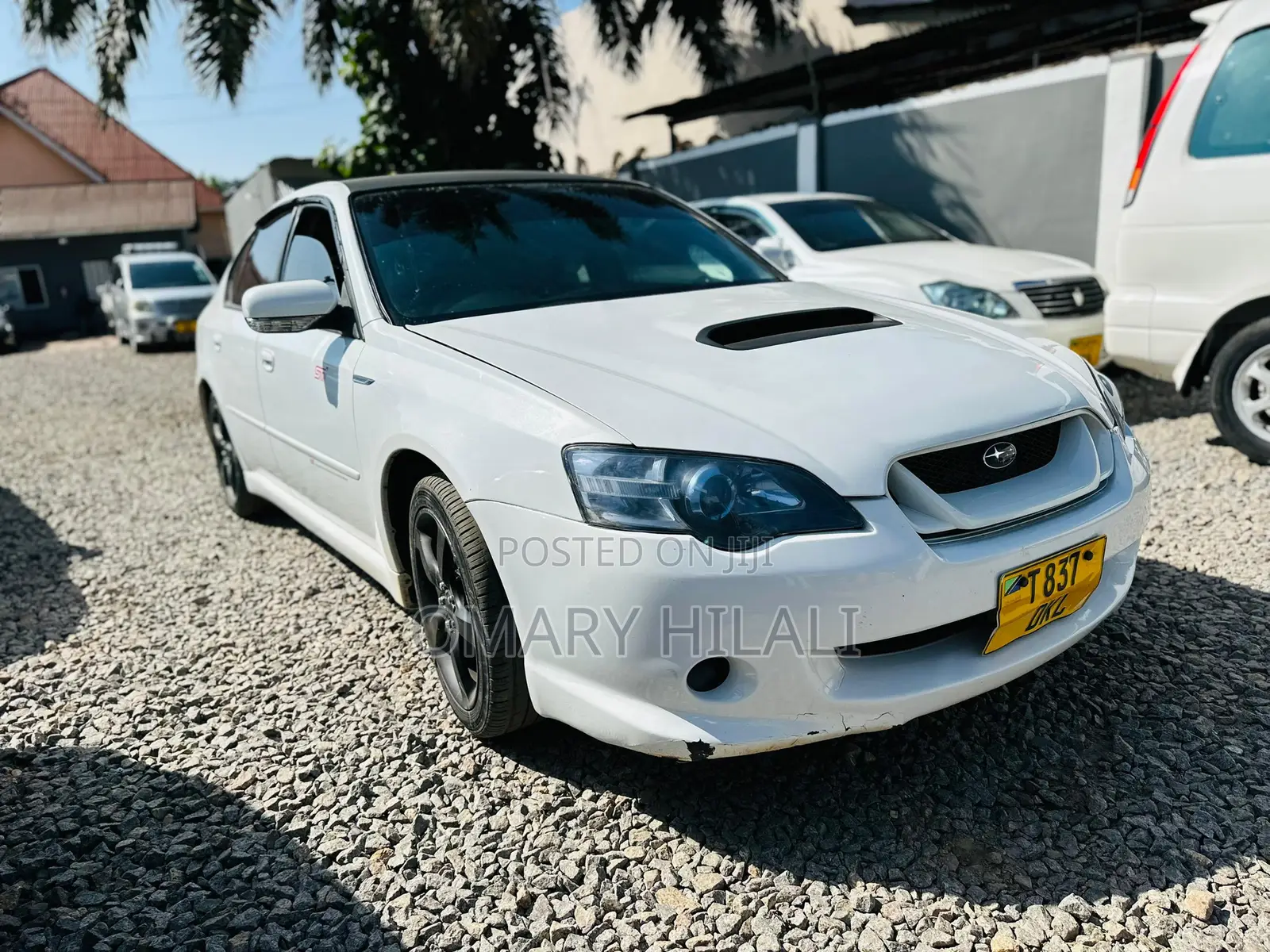 Subaru Legacy 2004 White