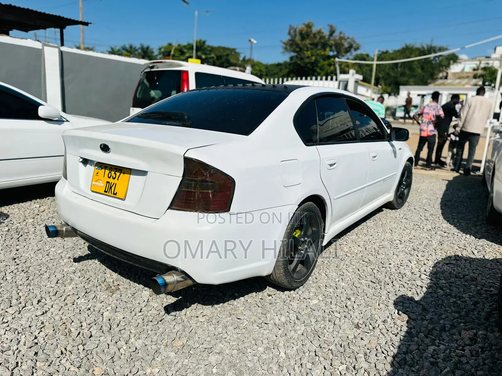 Subaru Legacy 2004 White