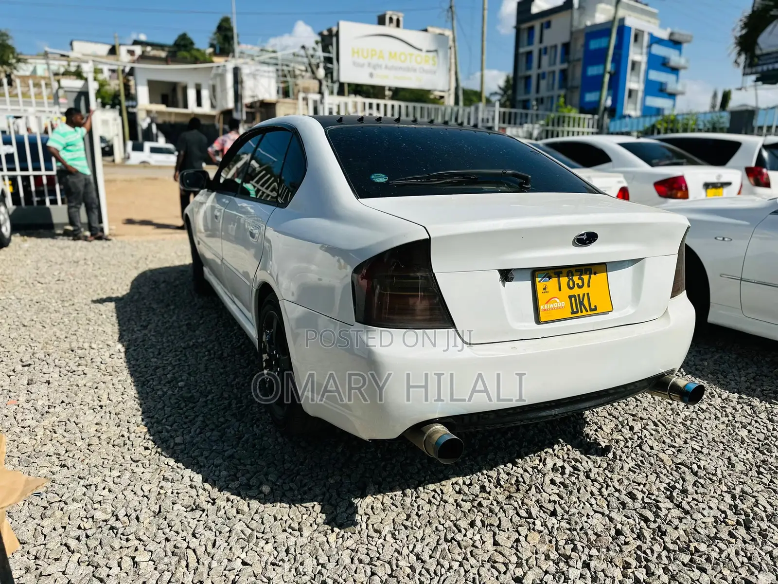 Subaru Legacy 2004 White