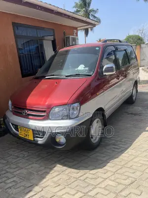 Toyota Noah 2003 Red
