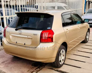 Toyota Corolla RunX 2003 Gold