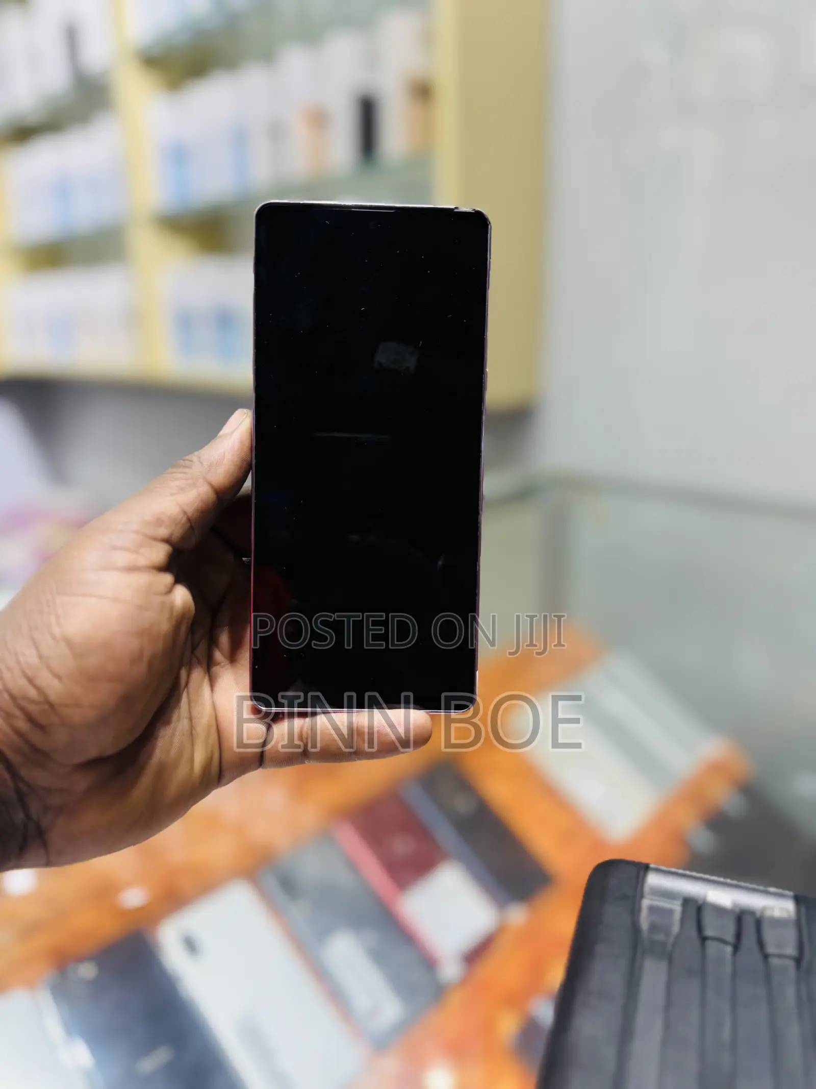 Sharp Aquos zero6 128 GB Purple