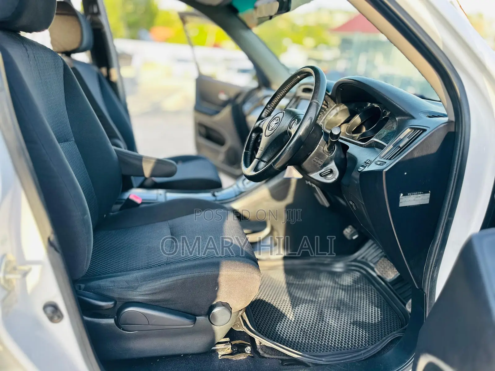 Toyota Kluger 2005 White