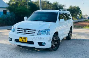 Toyota Kluger 2005 White