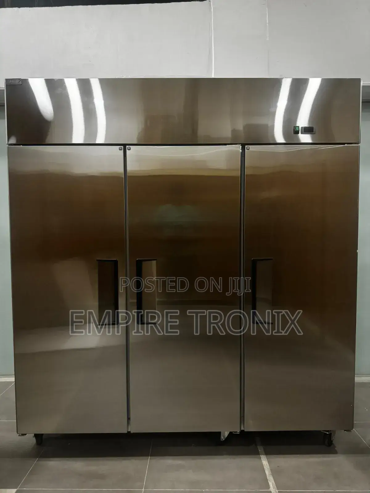 Stuc-3pn 1567 Litre Static Cooling Upright Chiller