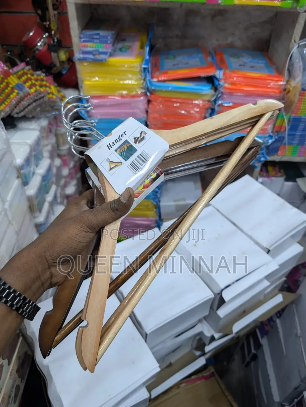 Shirt Hanger (Hanger Za Kuning'inizia Mashati)