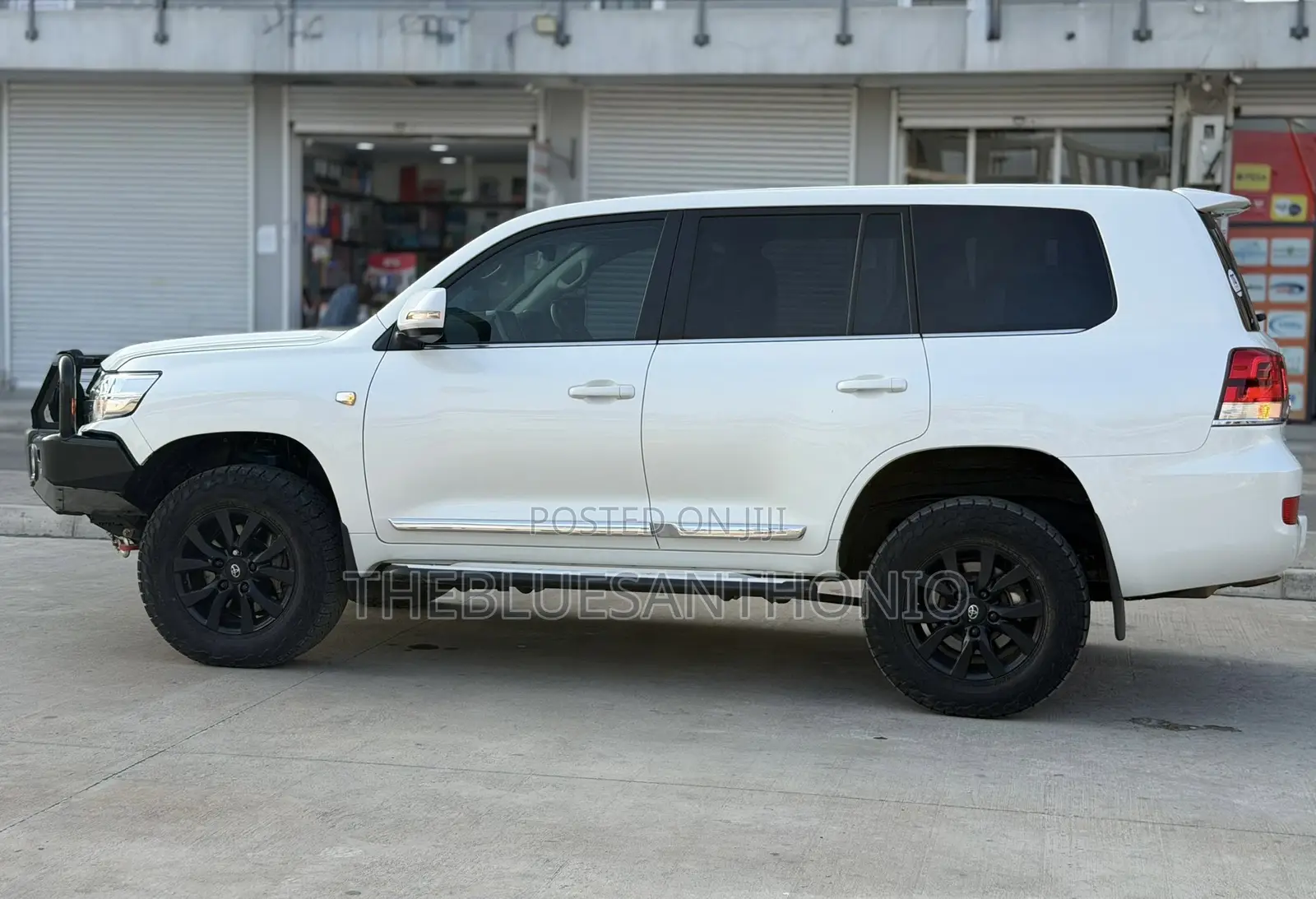 Toyota Land Cruiser 2019 White