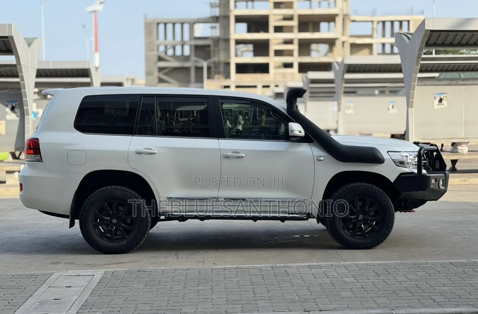 Toyota Land Cruiser 2019 White