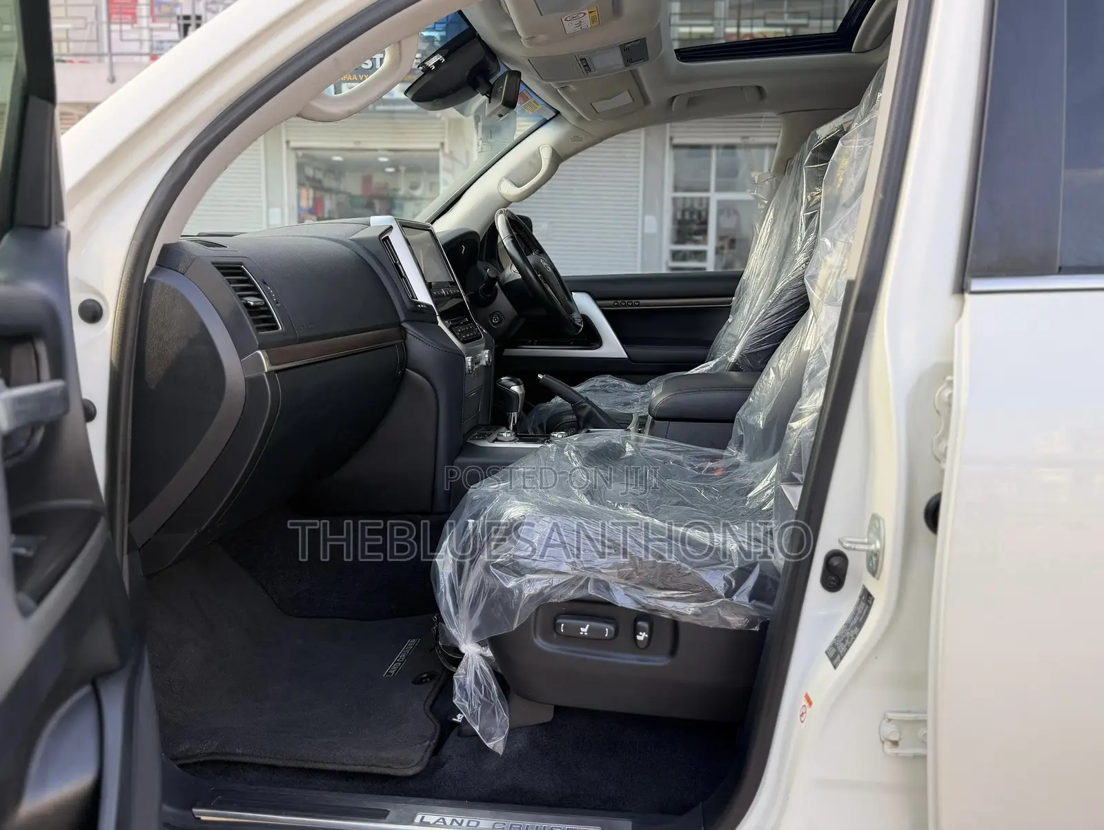 Toyota Land Cruiser 2019 White