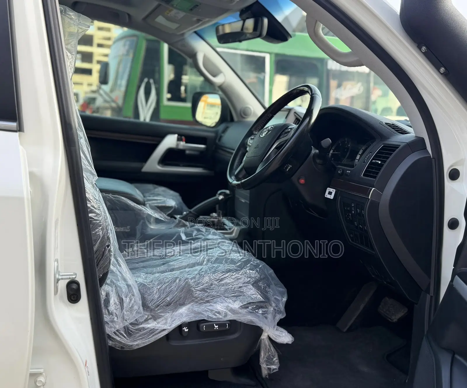 Toyota Land Cruiser 2019 White
