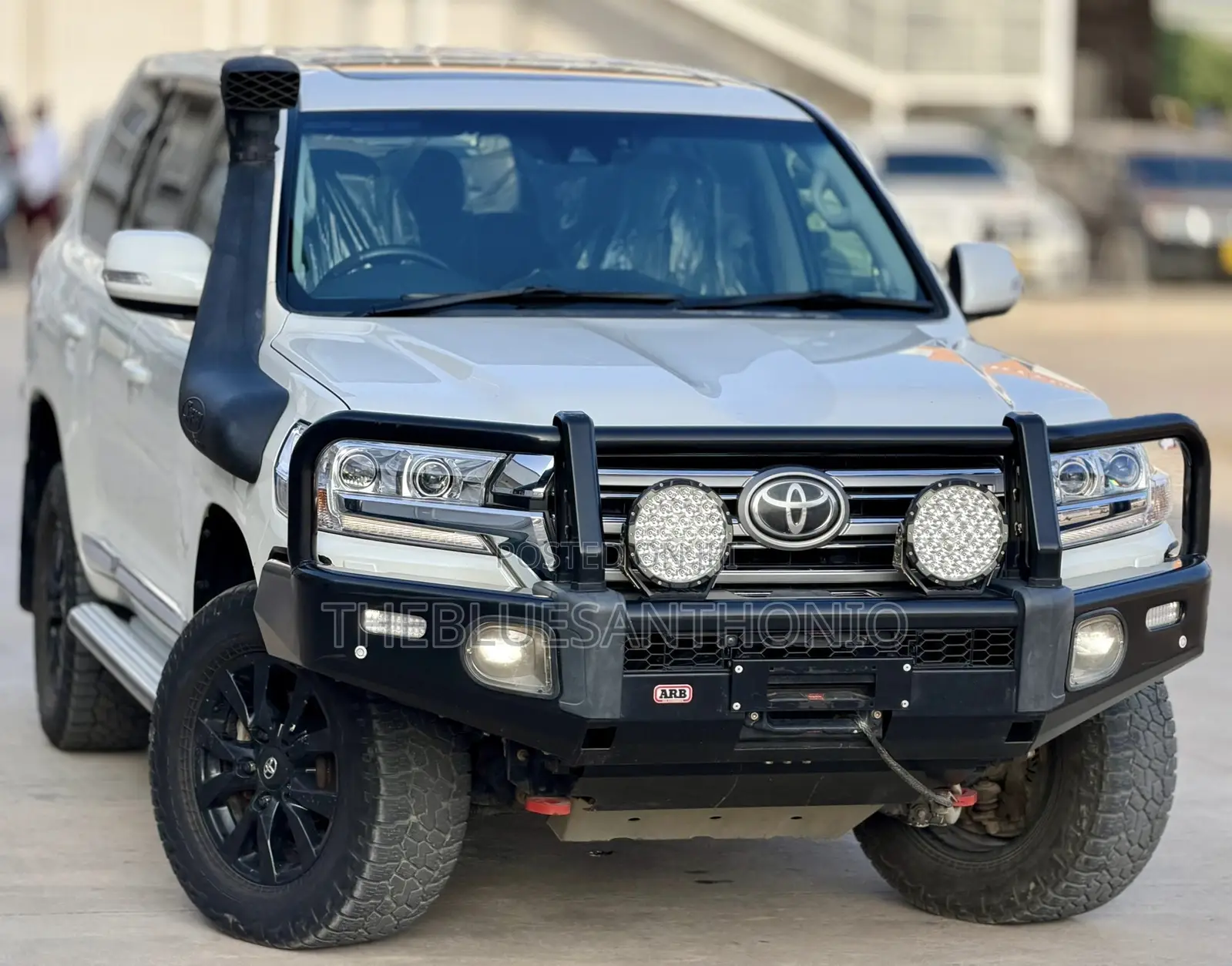 Toyota Land Cruiser 2019 White