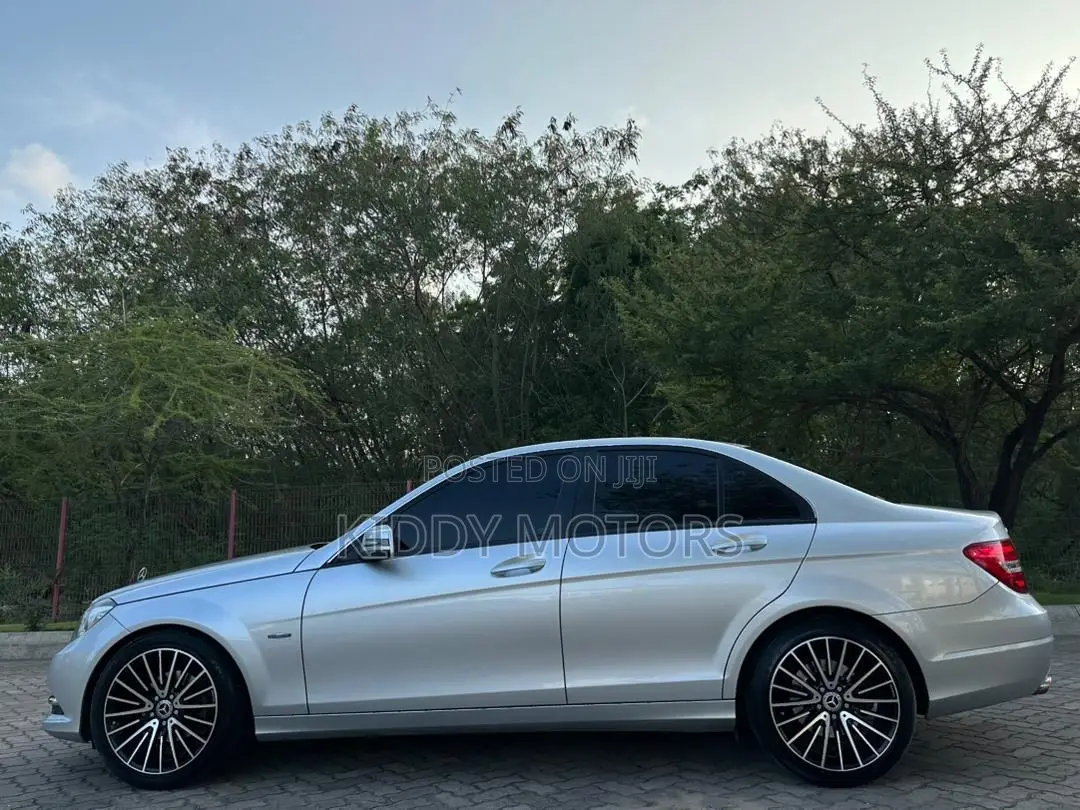 Mercedes-Benz C-Class 2012 Silver