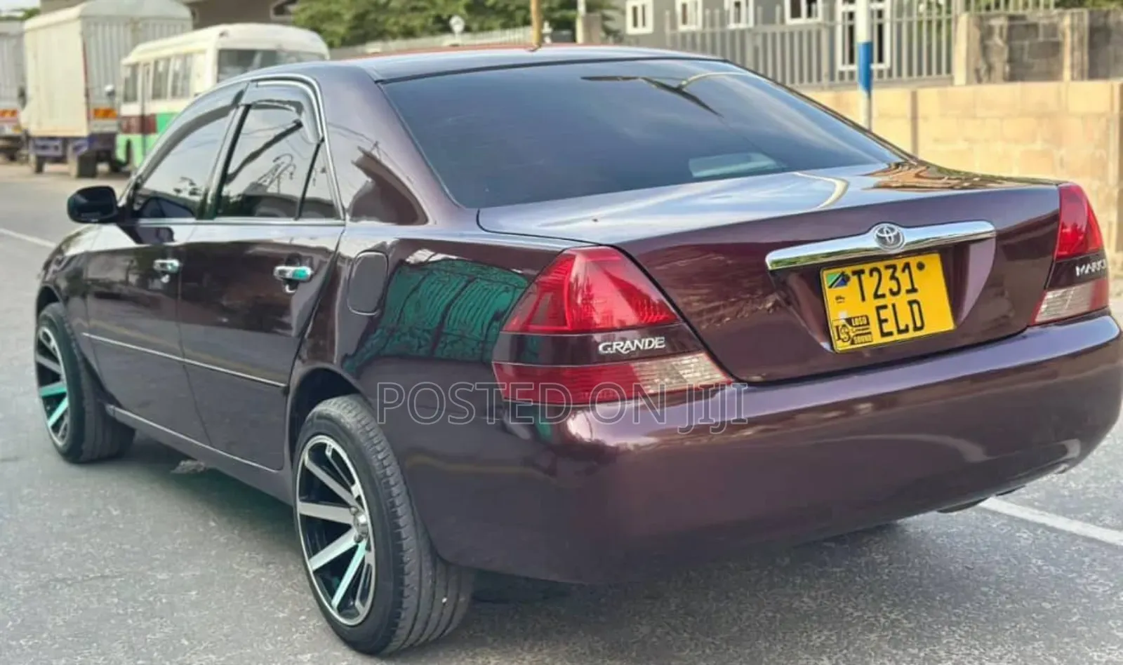 Toyota Mark II 2004 Black
