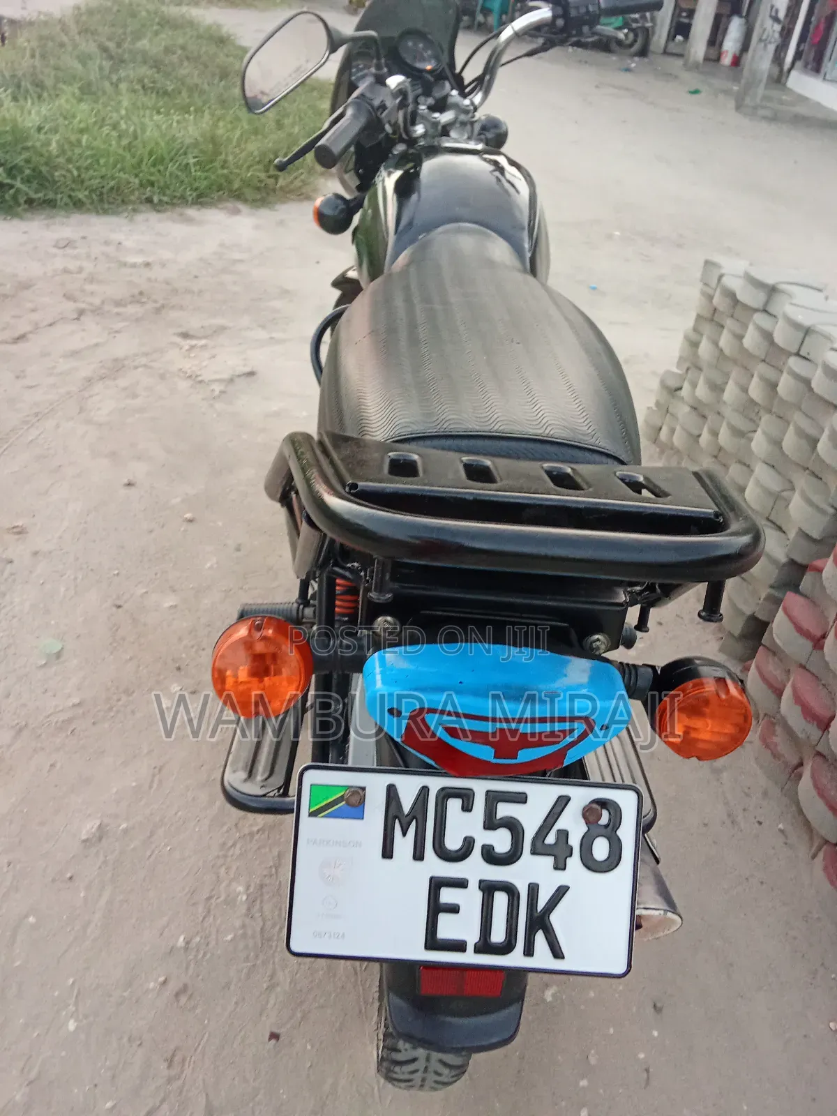 New Bajaj Boxer 125 2025 Black