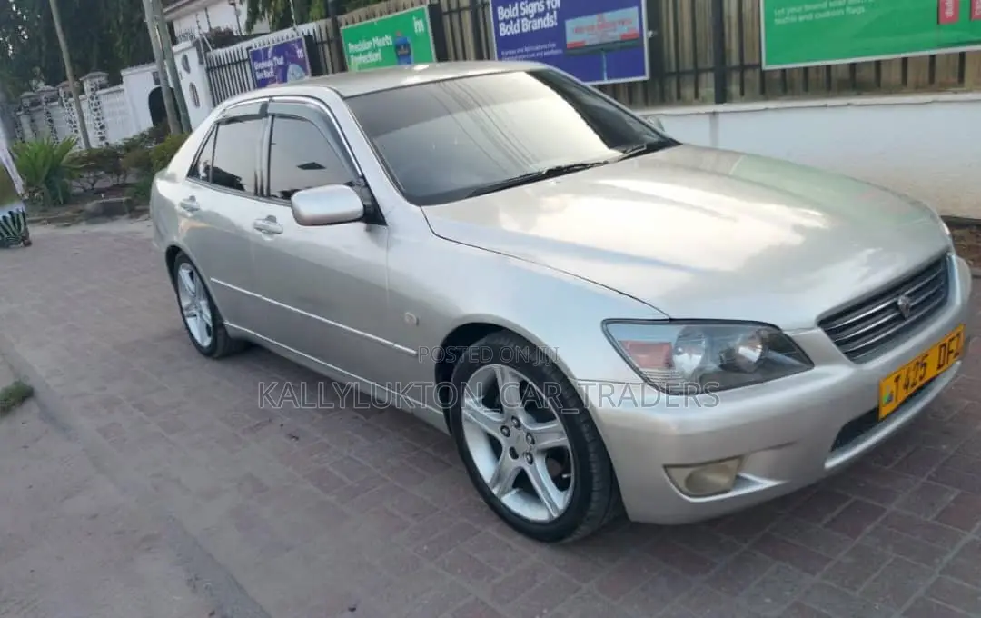 Toyota Altezza 2001 Silver
