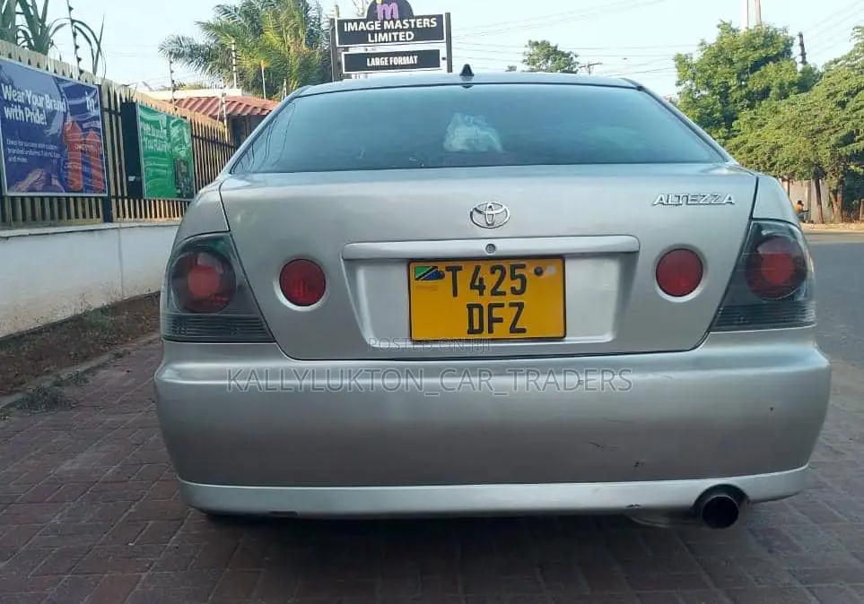 Toyota Altezza 2001 Silver