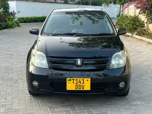 Toyota IST 2004 Black