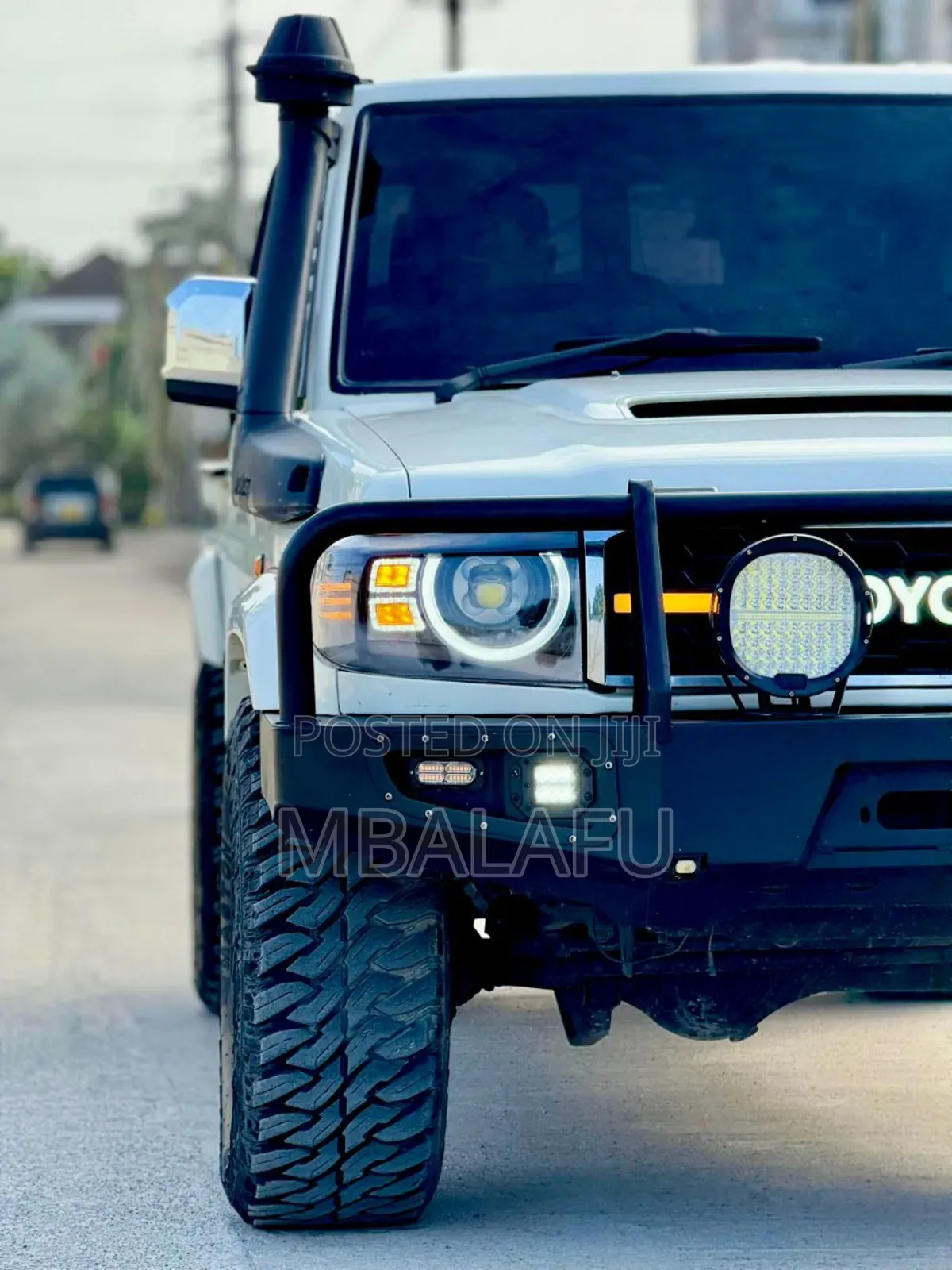 Toyota Land Cruiser 2016 White