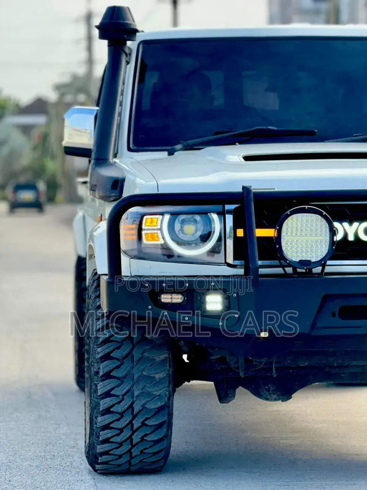Toyota Land Cruiser 2016 White