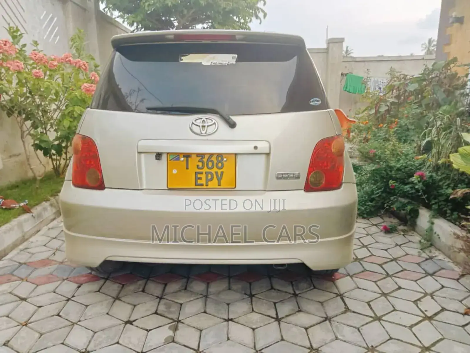 Toyota IST 2005 Beige