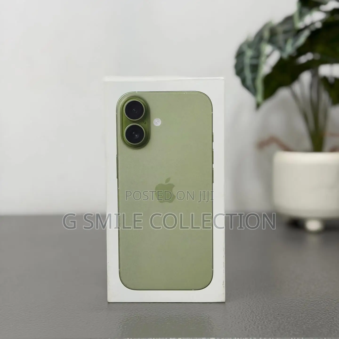 New Apple iPhone 17 256 GB Green