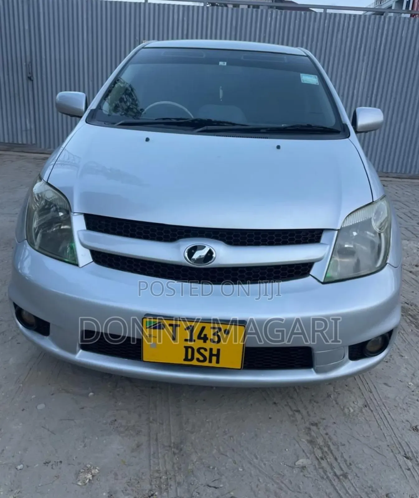Toyota IST 2007 Silver