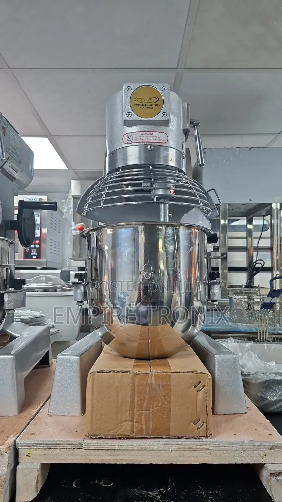 Wg-B10 Gear-Drive Food Mixer 10 Litre