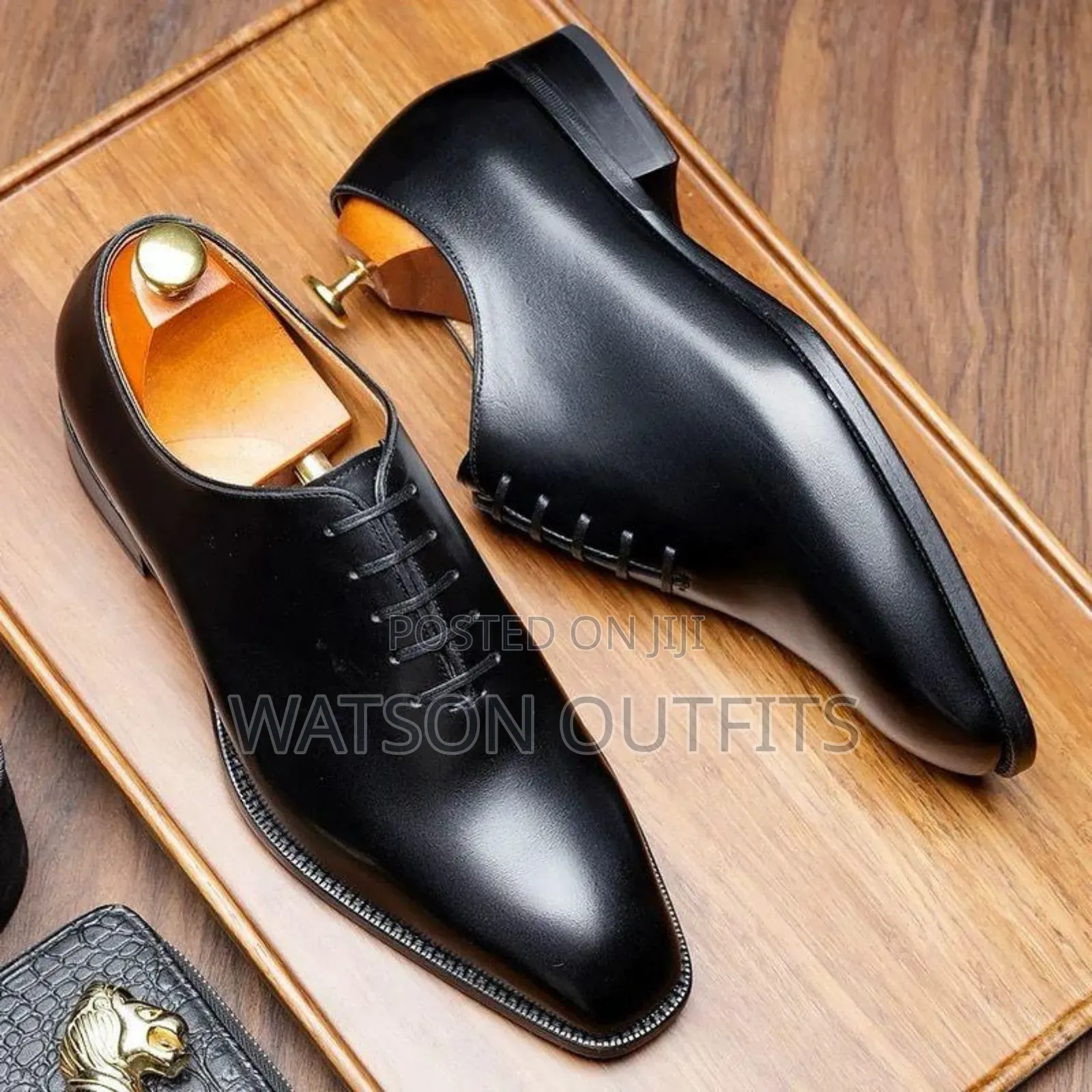 Men's Leather Moccasins or Shoes in Craze or Fod Form