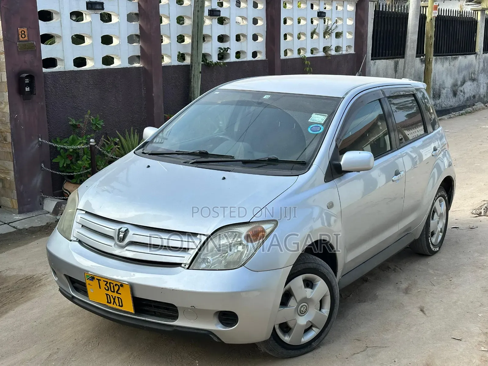 Toyota IST 2005 Silver