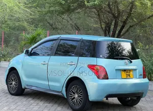 Toyota IST 2006 Blue