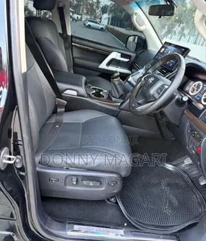 Toyota Land Cruiser 2023 Black