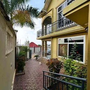 6bdrm House in Airport, Ilala for sale
