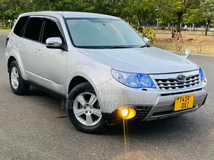 Subaru Forester 2011 Silver