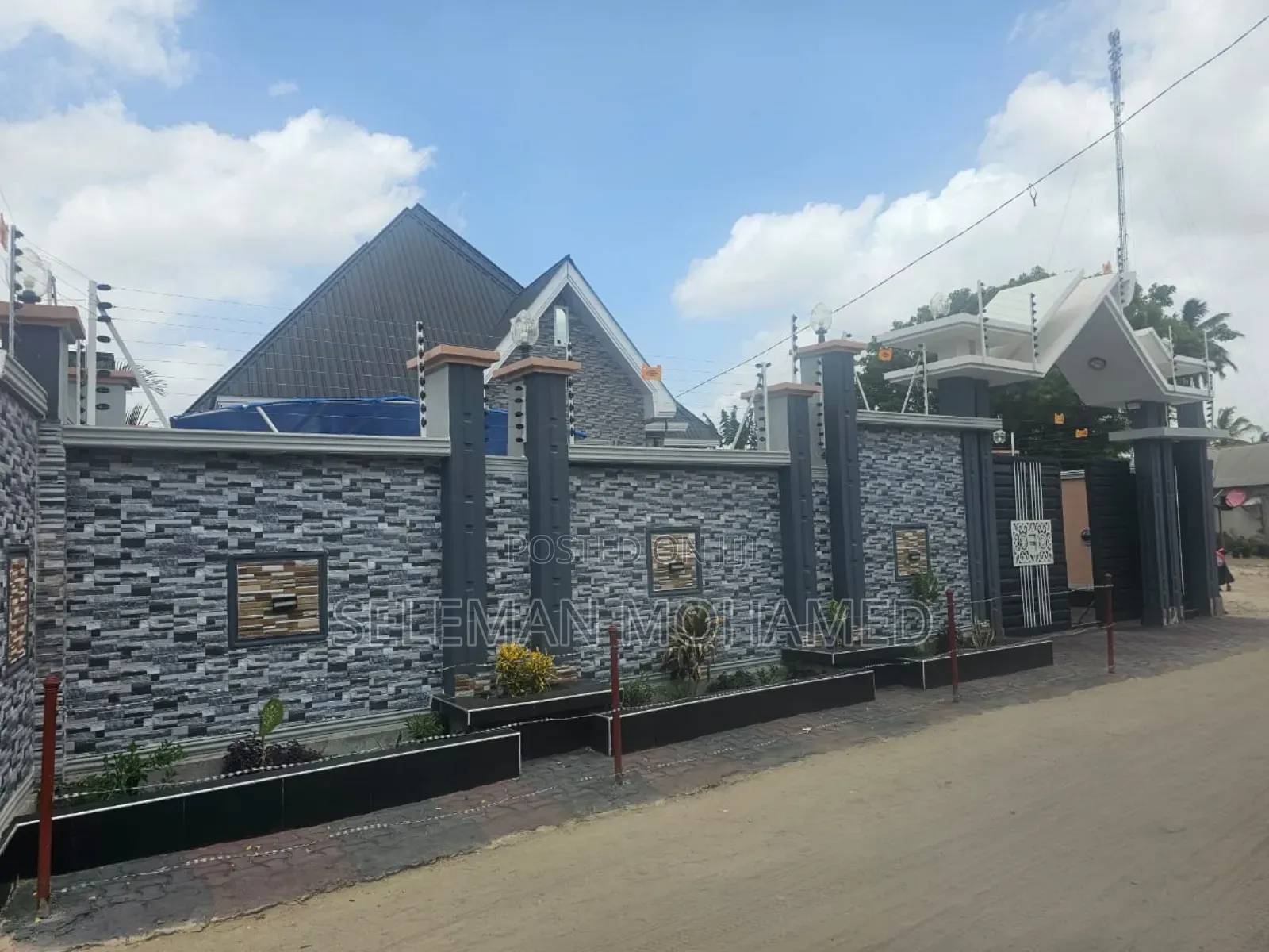 Furnished 4bdrm House in Biriani Real Estate, Chamazi for sale
