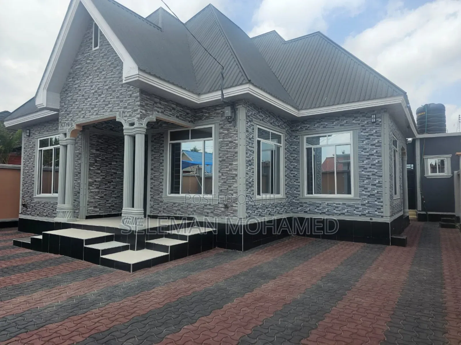 Furnished 4bdrm House in Biriani Real Estate, Chamazi for sale