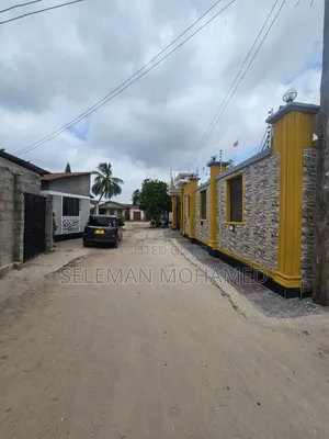 Furnished 4bdrm Chalet in Biriani Real Estate, Chamazi for sale
