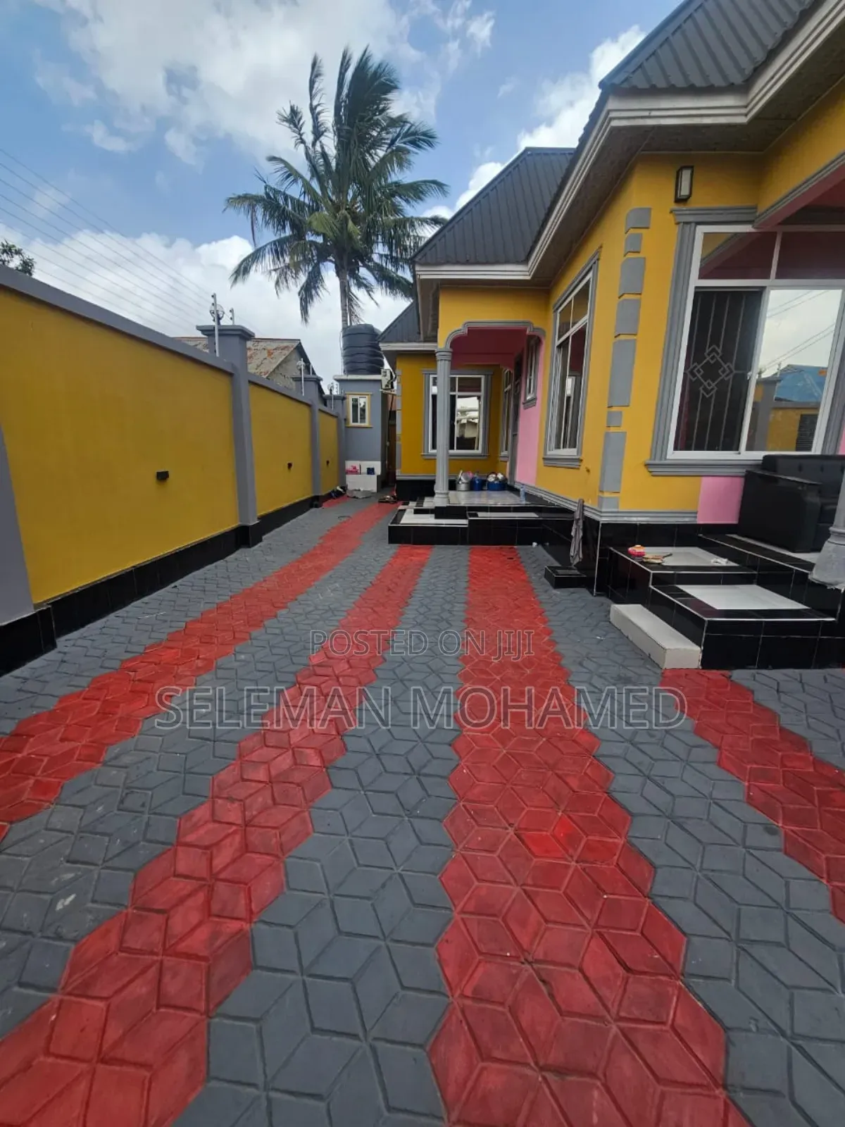 Furnished 4bdrm Chalet in Biriani Real Estate, Chamazi for sale