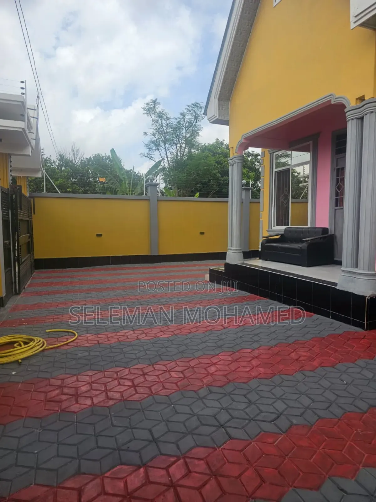 Furnished 4bdrm Chalet in Biriani Real Estate, Chamazi for sale