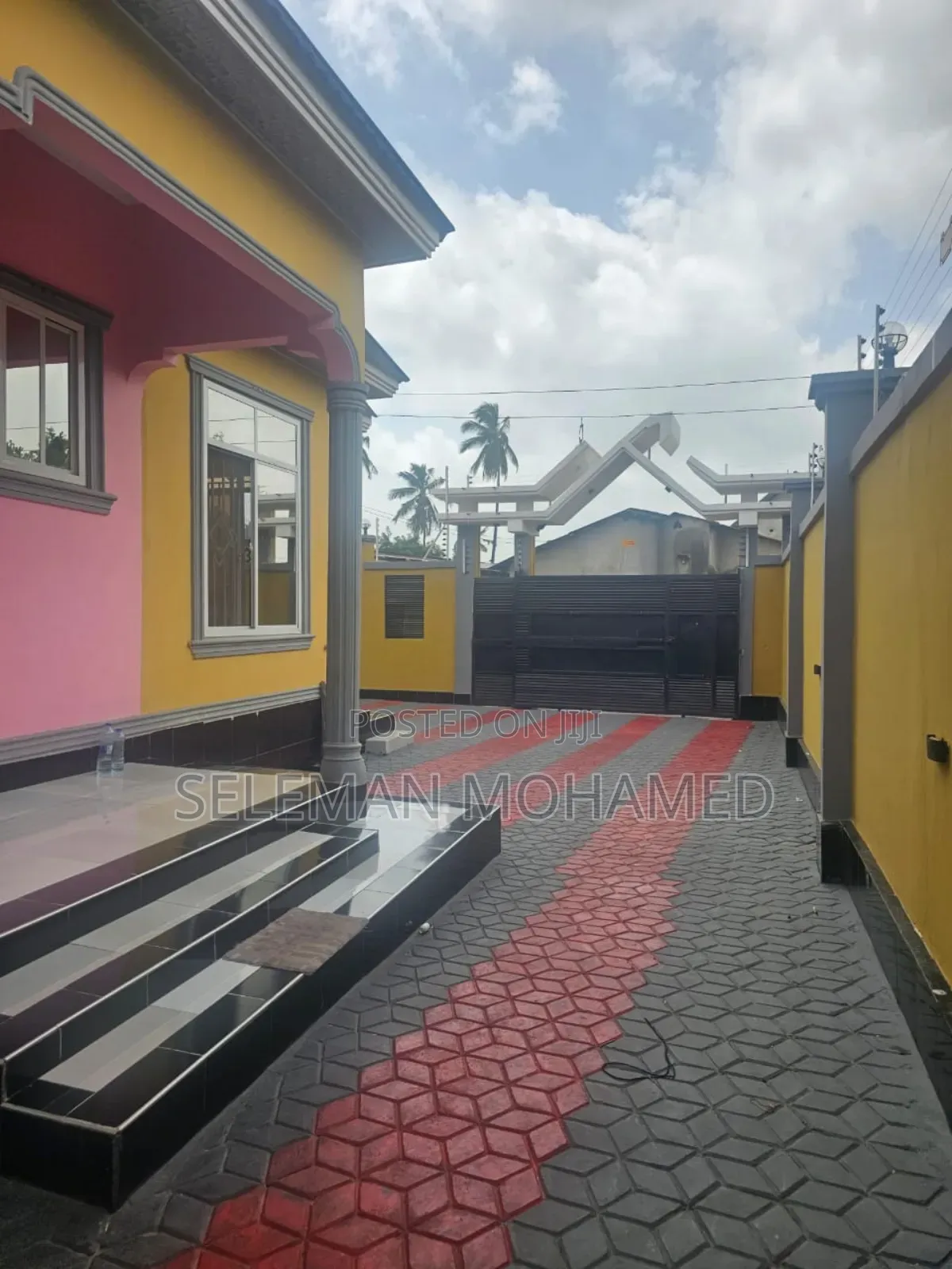 Furnished 4bdrm Chalet in Biriani Real Estate, Chamazi for sale