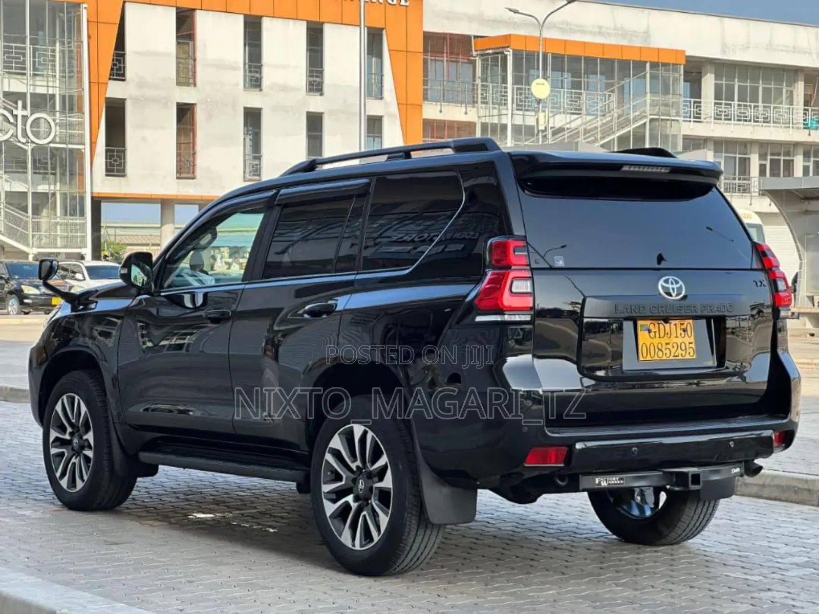 Toyota Land Cruiser Prado 2023 Black