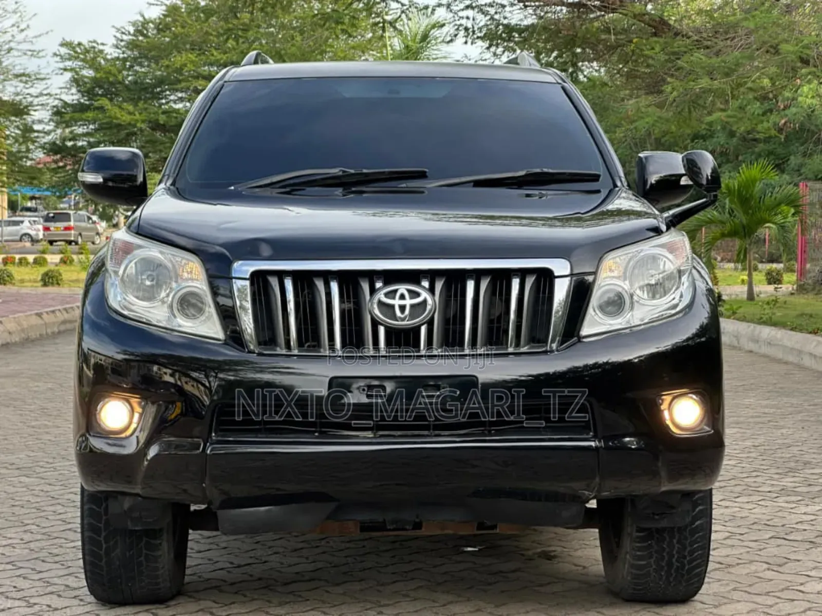 Toyota Land Cruiser Prado 2011 Black