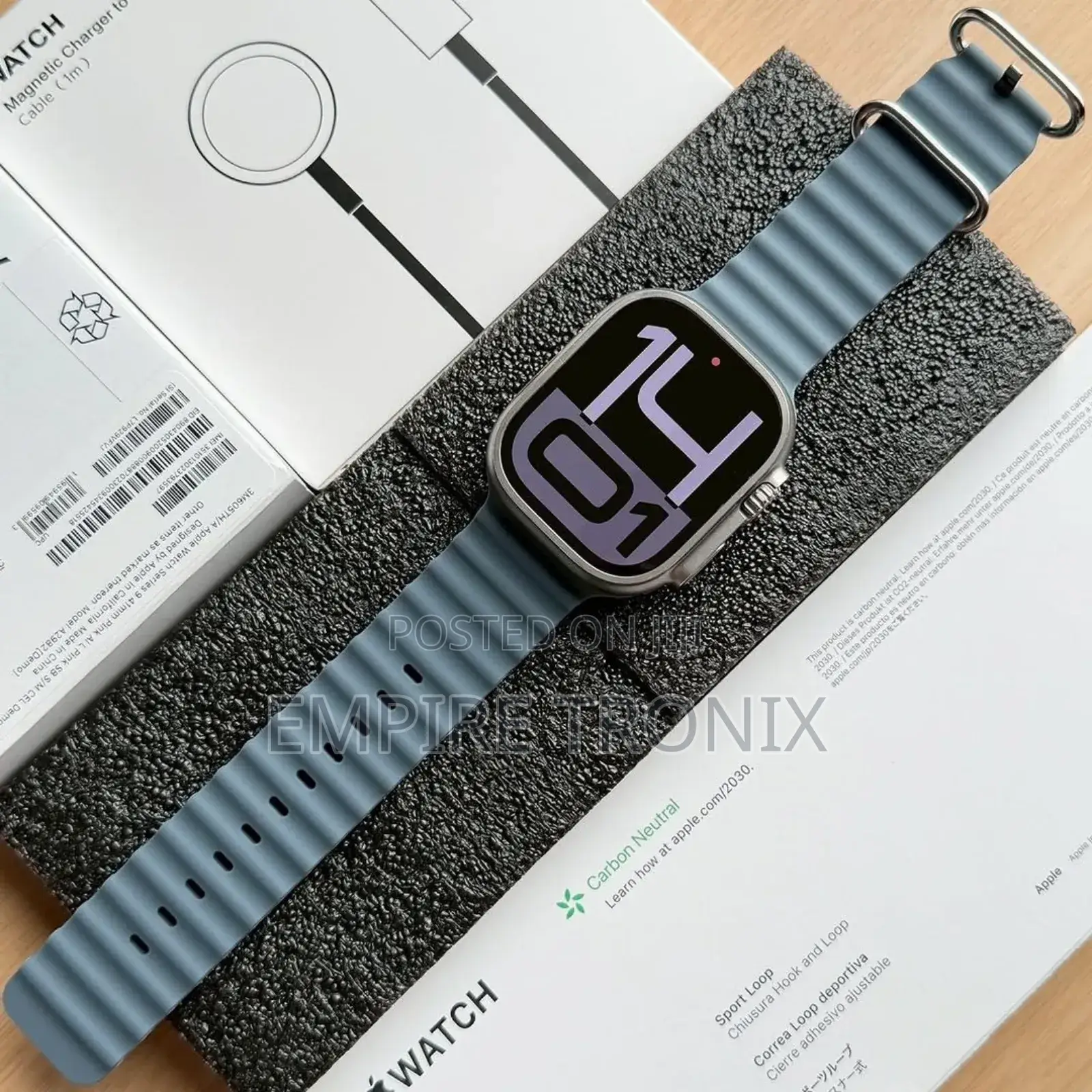 Apple Watch Ultra 2 49mm Titanium Ocean Band