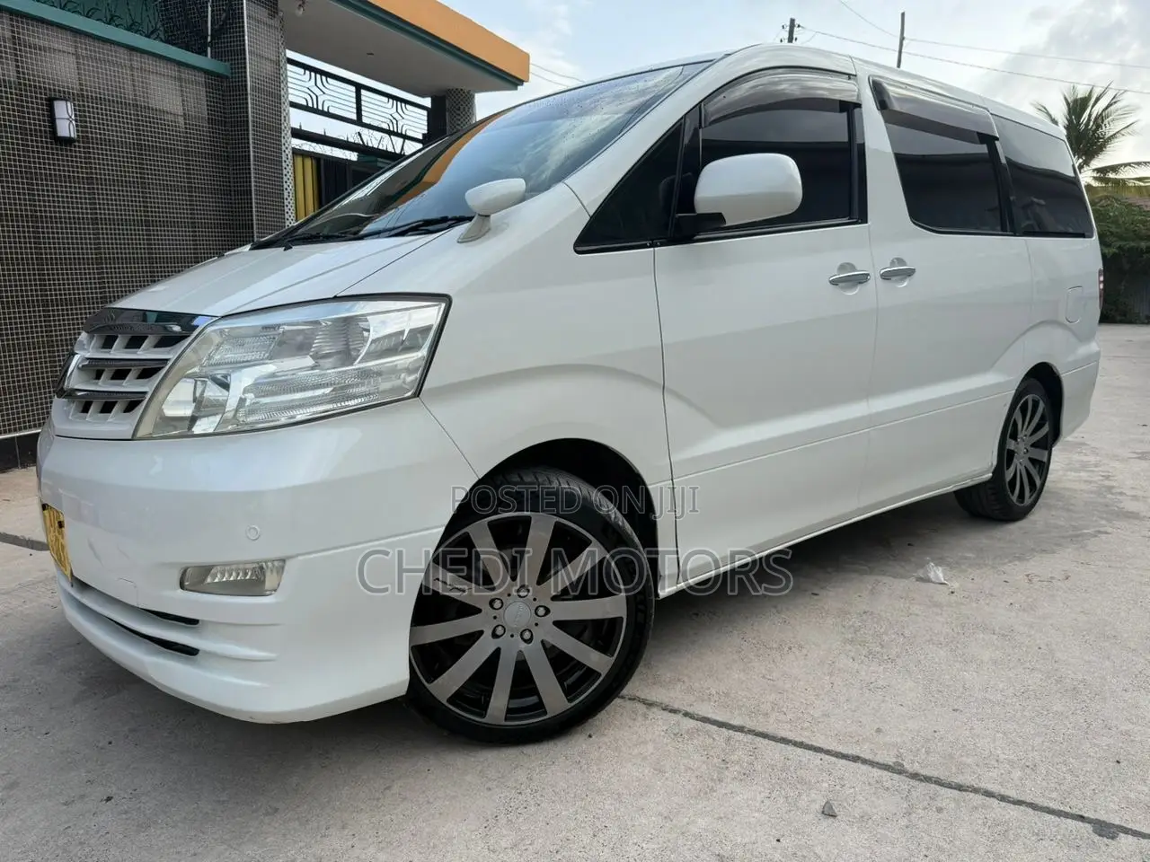 Toyota Alphard 2006 White