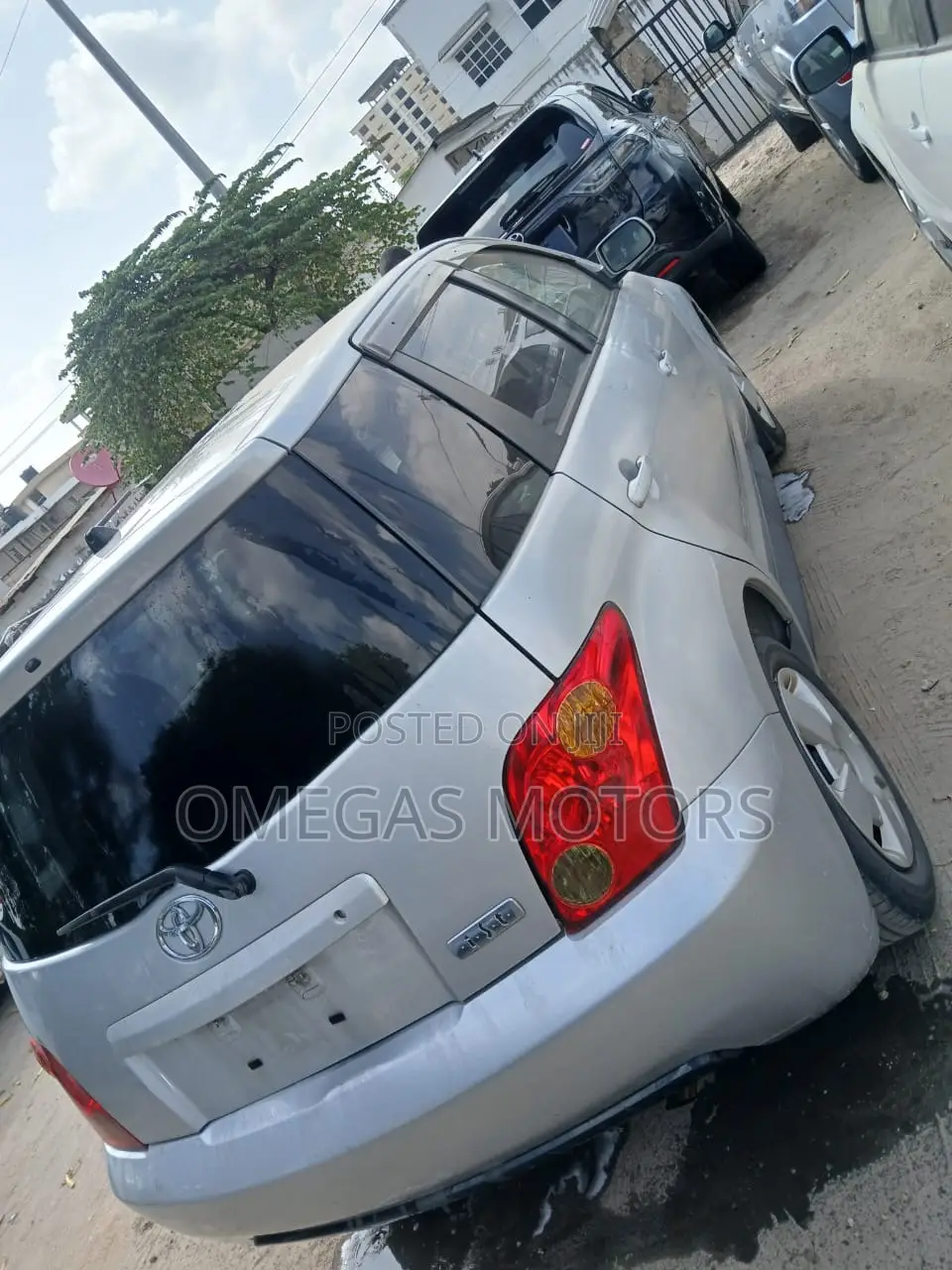 Toyota IST 2004 Silver