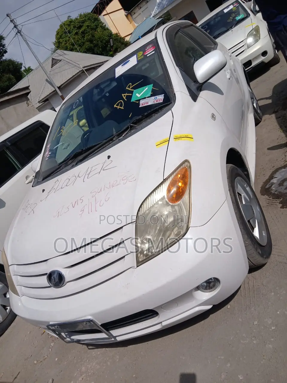 Toyota IST 2004 Silver