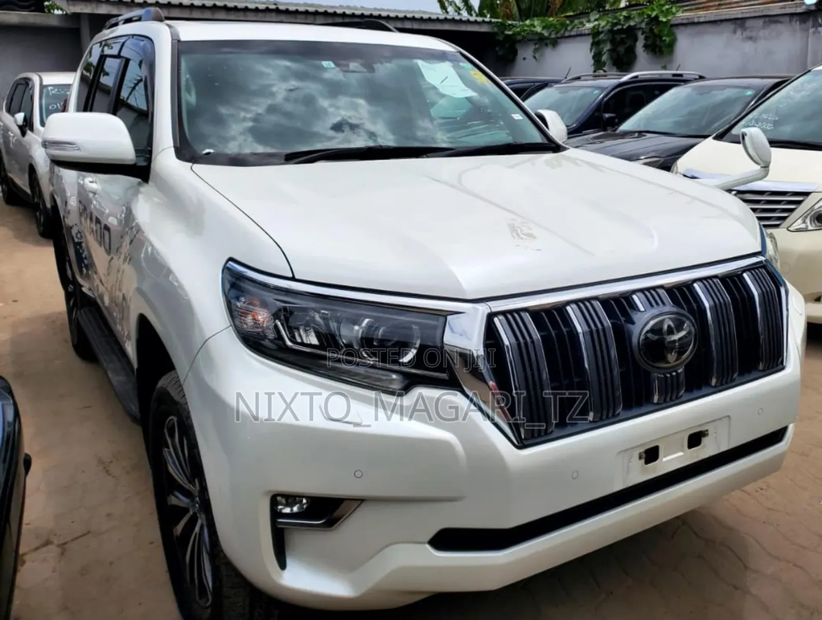 Toyota Land Cruiser Prado 2019 White