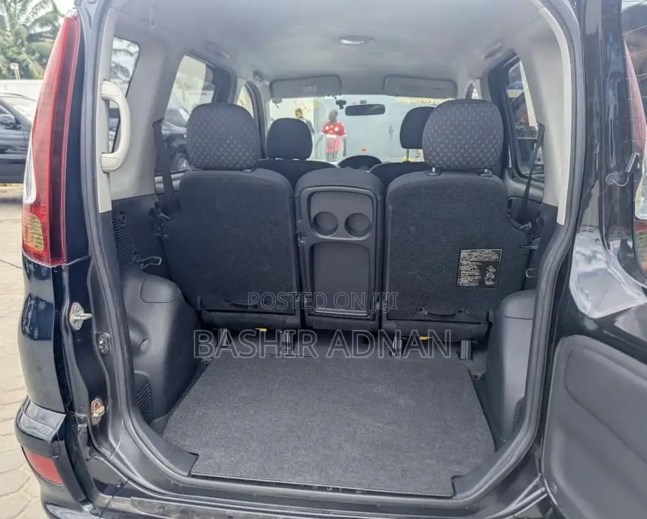 Toyota Fun Cargo 2002 Black
