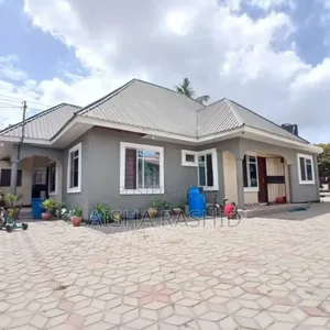 2bdrm Apartment in Kimara for rent